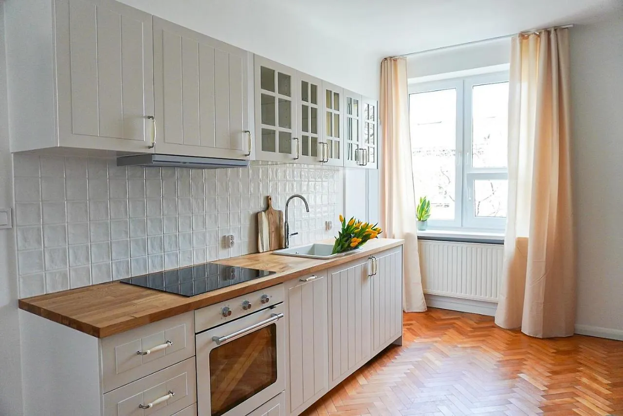 Retro Apartment Warsaw Praga District